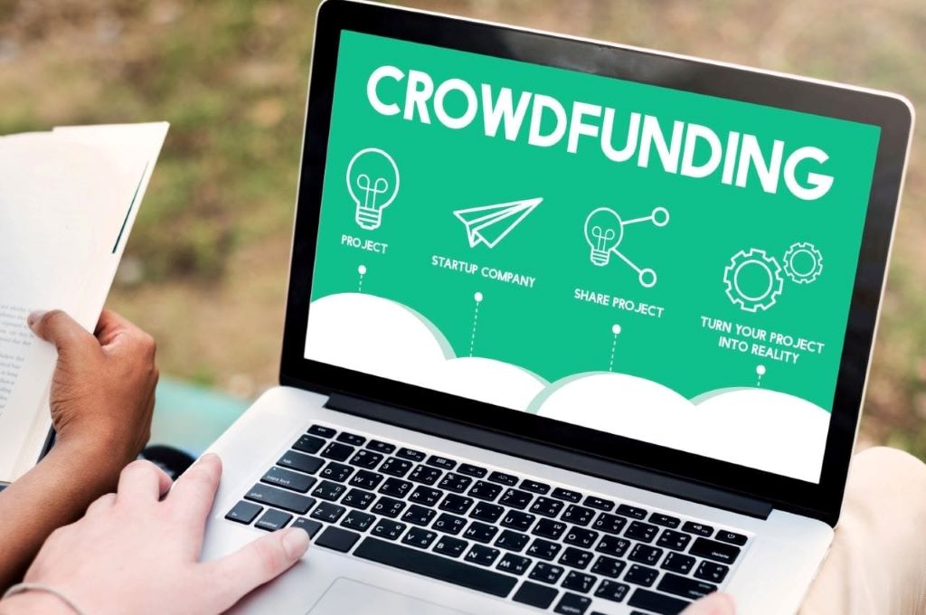 What are the different types of crowdfunding?