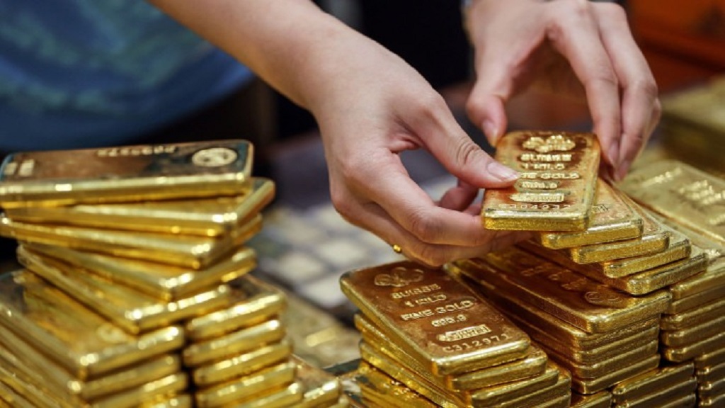 Are gold coins or bars better